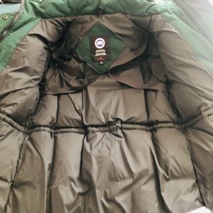 100 % Authentic Canada Goose down coat